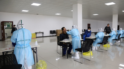 復工復產顯擔當 中央指導組調研咸寧奧瑞金，衛生用品銷售助力防控